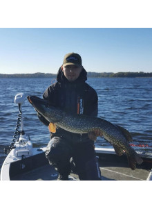 Recreational fishing with guide Jonas